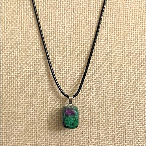 Hand Crafted Natural Stone/Crystal Pendant  Necklace Set Made By My Daughter - Picture 7 of 10